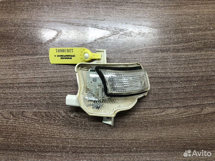 Повторитель поворота Honda Accord 8 CU 2008-2012