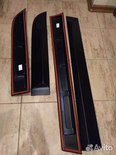 Накладки на двери (Молдинги) для Renault Duster