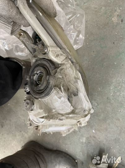 Фары toyota filder