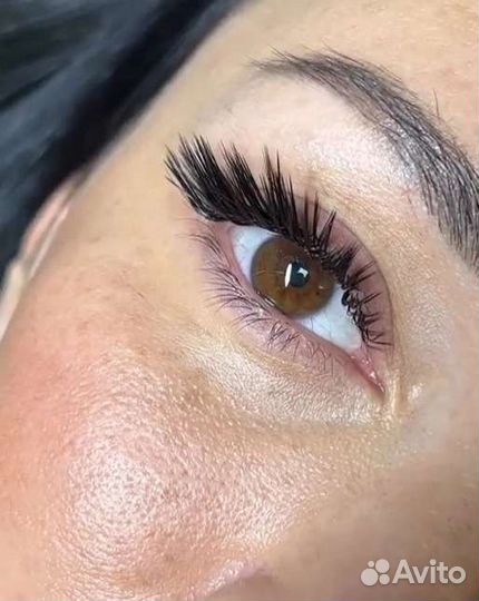 Наращивание ресниц / архитектура бровей