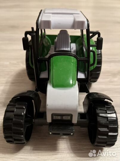 Трактор Chaaisma Powerful Farmworld