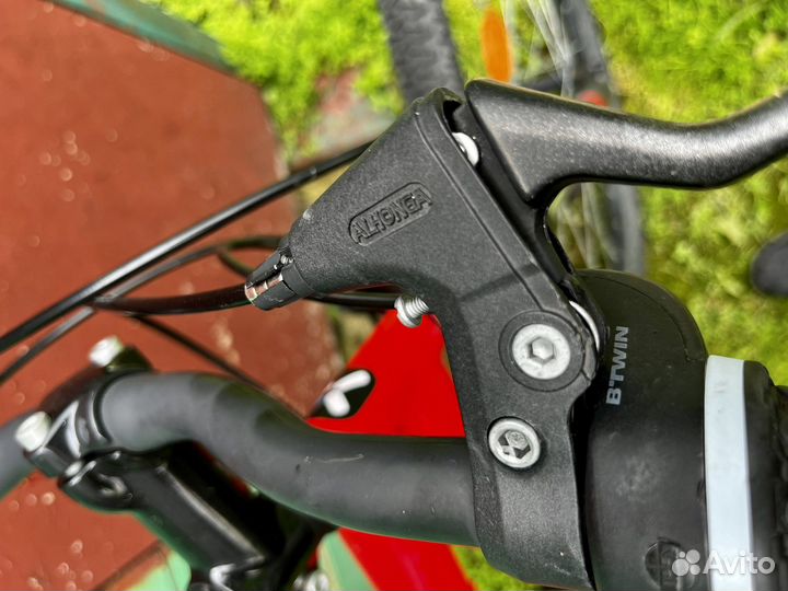 Велосипед горный Rockrider ST 100, красный