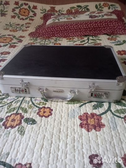 Столовые приборы 24 предмета в кейсе