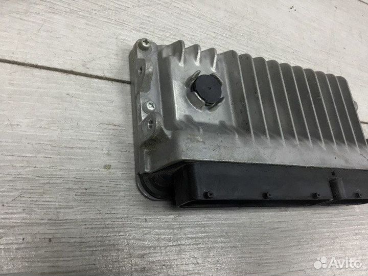 Эбу двс Toyota Auris хэтчбек 2ZR-FXE 2013