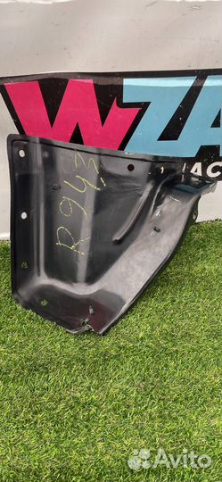 Тепловой экран моторного отсека Ford Mustang