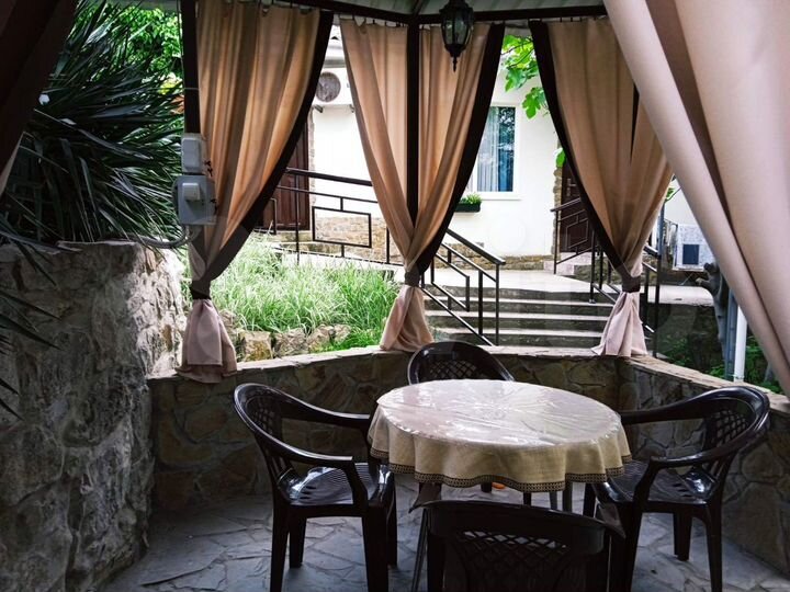 Комната 20 м² в 2-к., 1/1 эт.