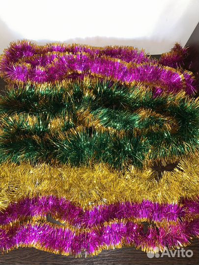 Мишура новогодняя и серпантин