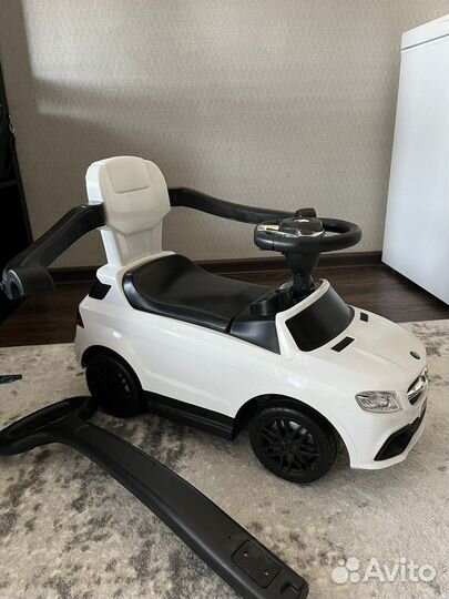 Машинка каталка детская с родительской ручкой