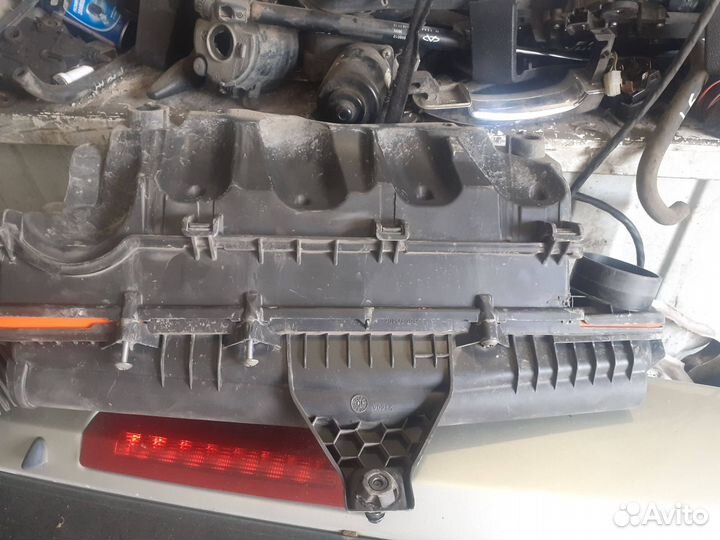 Корпус воздушного фильтра Peugeot 308