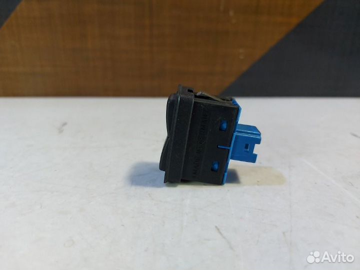 Кнопка стеклоподъемника Bmw 525I E39 M52 1996