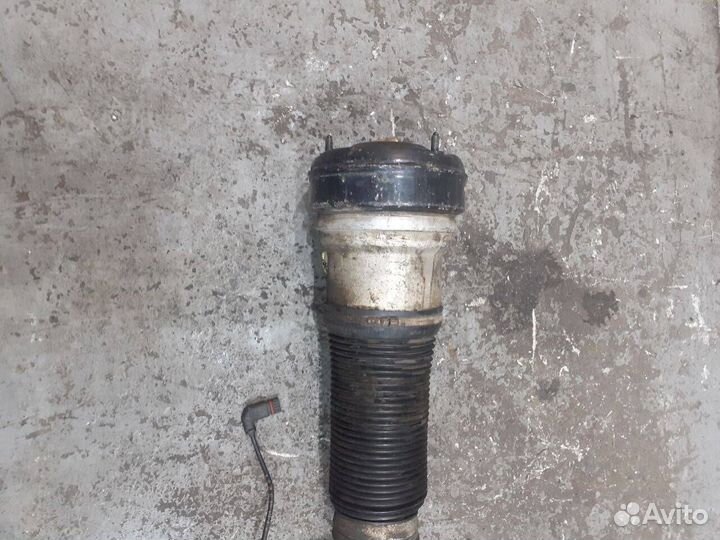 Пневмоамортизатор передний Mercedes W220