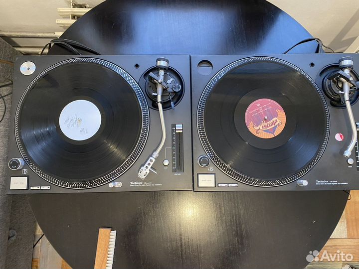 Technics sl 1200 mk5 (2) + pioneer djm-400