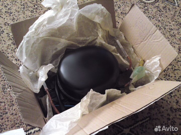 Компрессор холодильный 