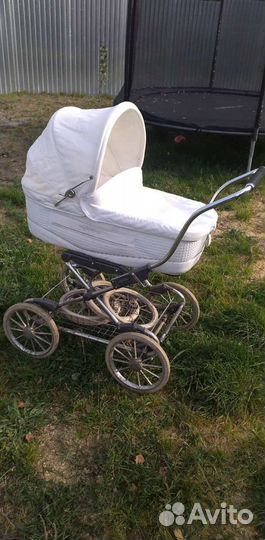 Коляска класика