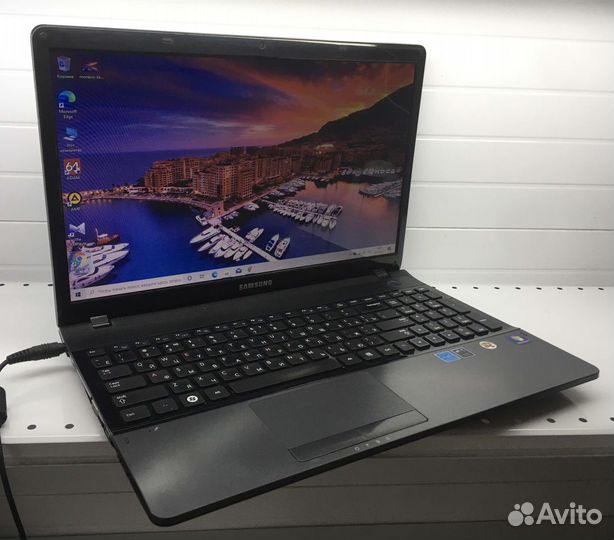 Ноутбук Samsung NP305E5A-S0C