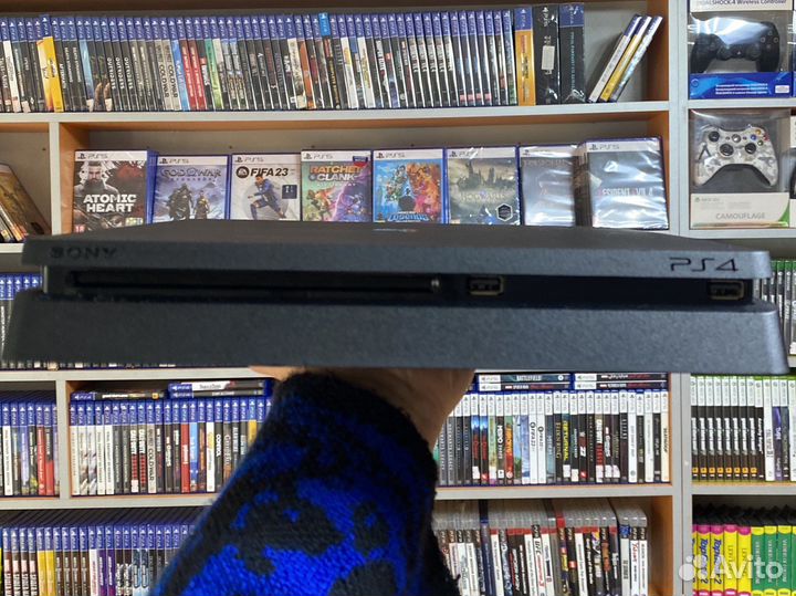 Sony PlayStation 4 Slim CUH-2108A