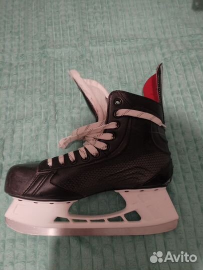 Хоккейные коньки bauer x400