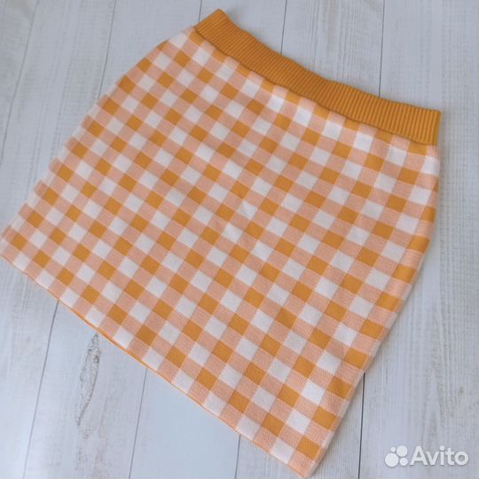 Комплект из плотного трикотажа - топ и юбка, 46-48