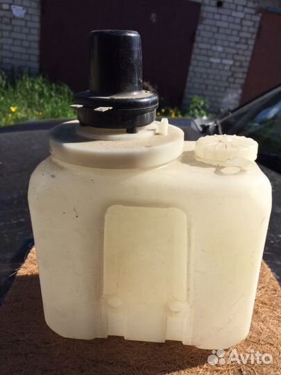 Бачок омывателя маз 2 л
