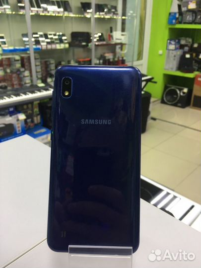Samsung Galaxy A10, 2/32 ГБ