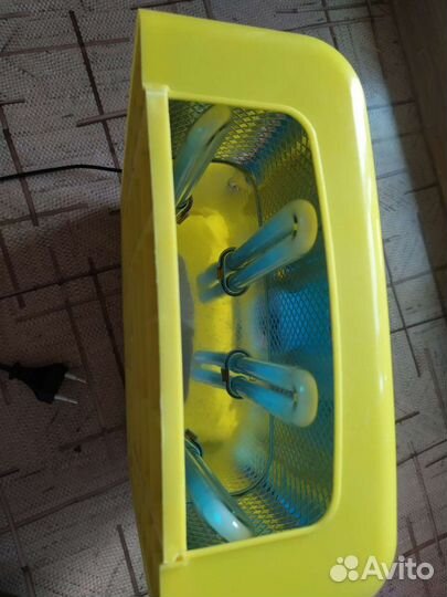 Лампа для сушки ногтей