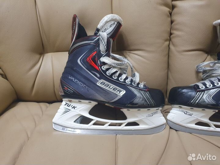 Хоккейные коньки Bauer vapor x70 7.5D(41-42размер)