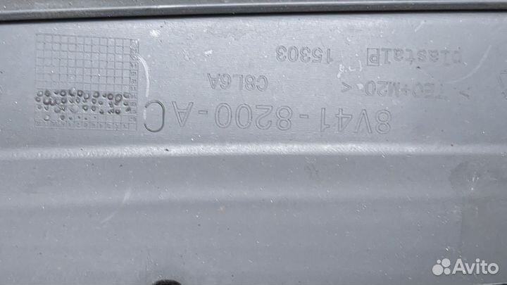 Решетка радиатора Ford Kuga, 2011