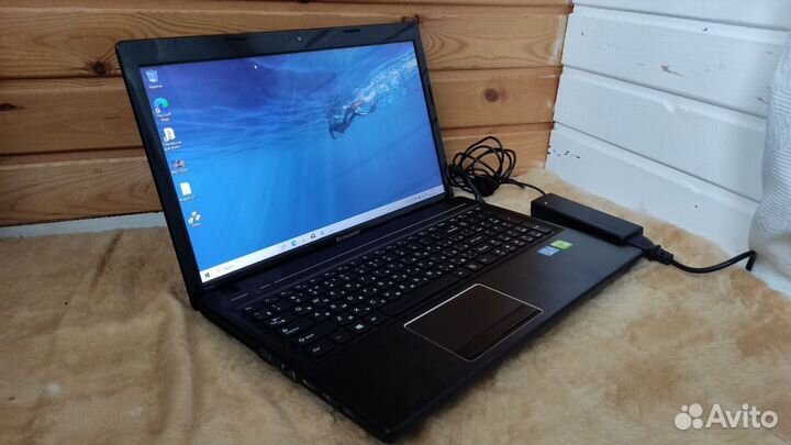 Ноутбук Lenovo i3 10Gb 500Gb