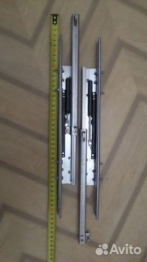 Доводчики для ящика