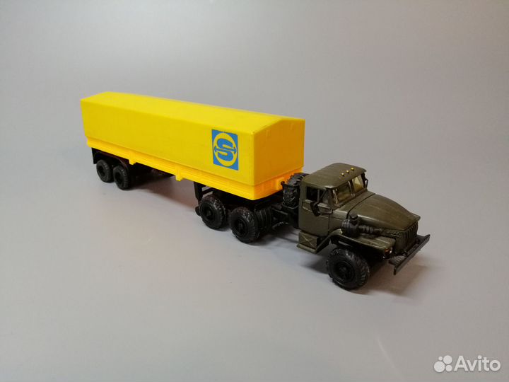Грузовики Урал 1:43