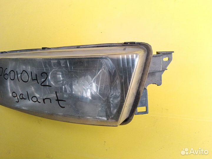 Mitsubishi Galant 8 EA Фара правая