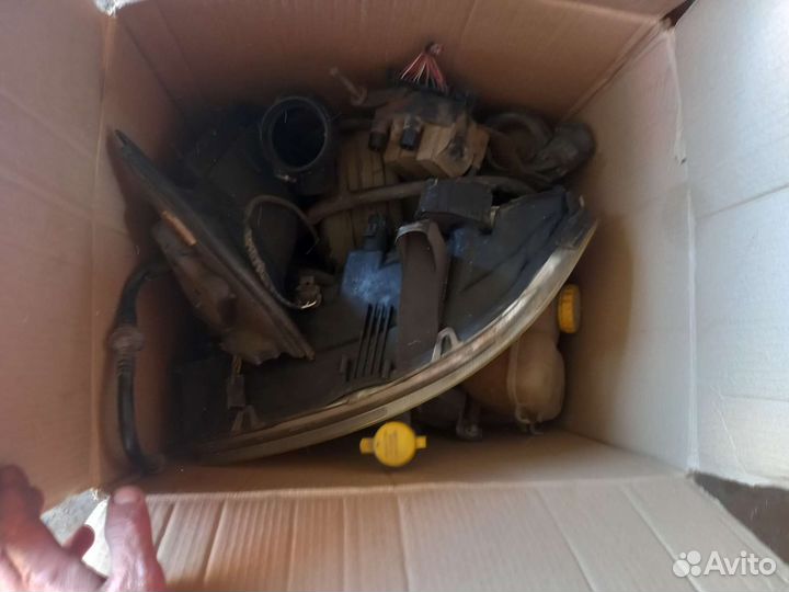 Фара, вакуумник, датчик холостого хода