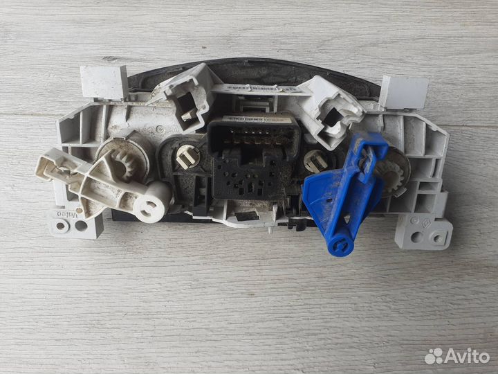 Блок управления печкой Renault