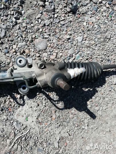 Рулевая рейка на Ипсум
