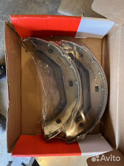 Колодки ручного тормоза к-кт Metaco 3030-033