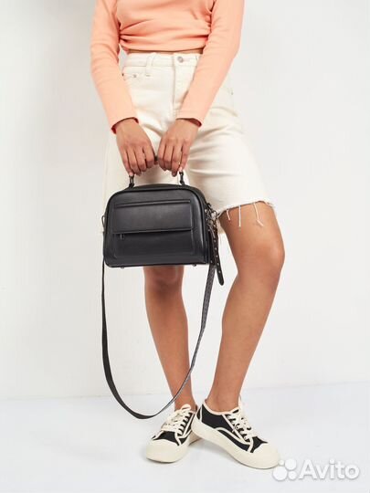 Женская сумка через плечоСумка через плечо из экок