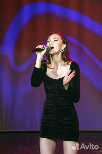 Певица в ресторан