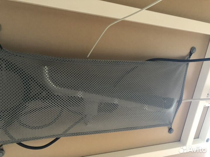 IKEA Bekant компьютерный стол