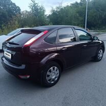 Ford Focus 1.6 AT, 2011, 287 000 км, с пробегом, цена 575 000 руб.