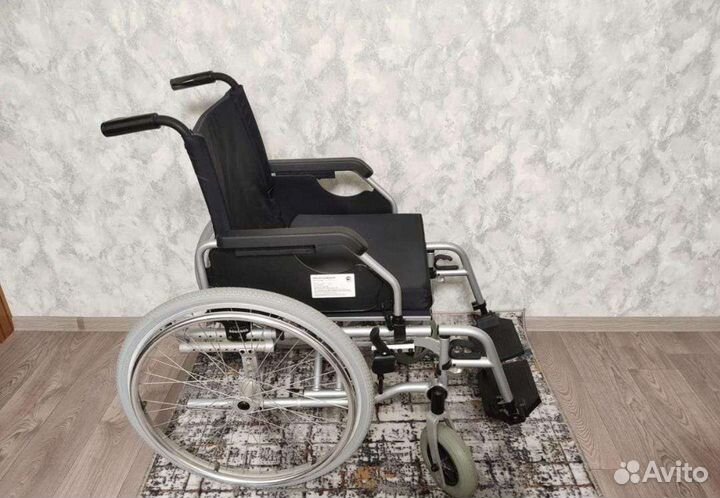 Инвалидная коляска