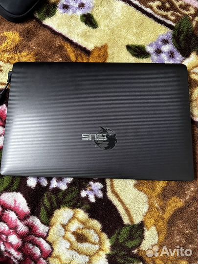 Ноутбук Asus