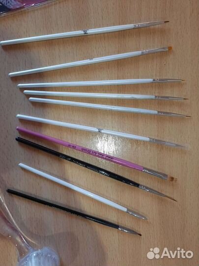 Кисти для маникюра