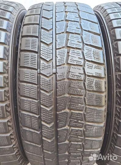 Dunlop Winter Maxx WM02 215/55 R17 94Q