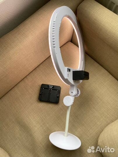 Кольцевой свет/лампа визажиста Yongnuo YN208 Pro