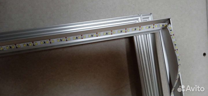Подсветка светодиодная в алюминиевой рамке