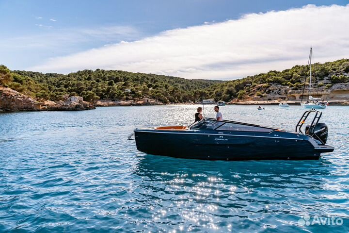 Моторная яхта Е26 Rider Порто Кристо