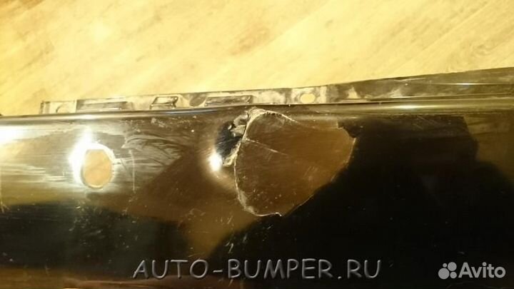 Toyota Land Cruiser J200 2008- Бампер заднии