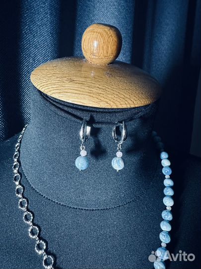 Колье и серьги с натуральными камными