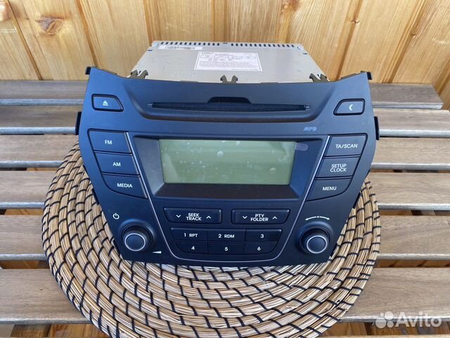 Штатная магнитола на Hyundai Santa Fe 2013-2015