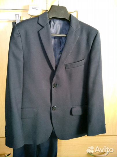 Школьный костюм 128 р